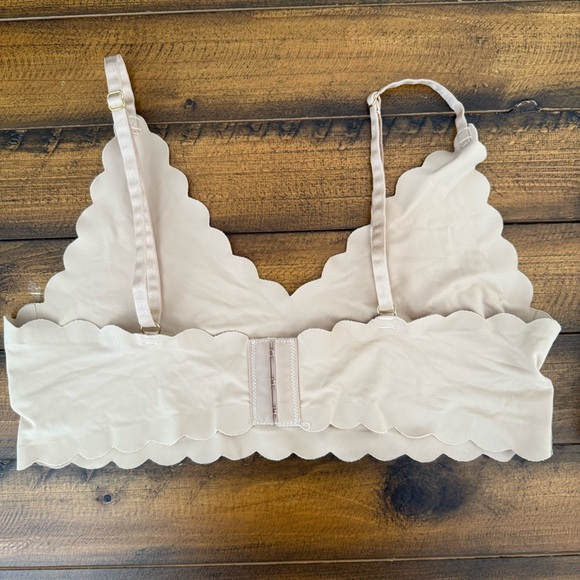 Shimera Cream and Gray Bralette Duo - Picture 2 of 4